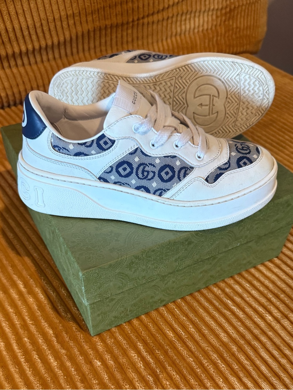 Gucci Kids White and Navy GG Pattern Low-Top Sneakers